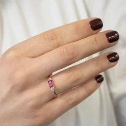 Anillo Allen Rubí
