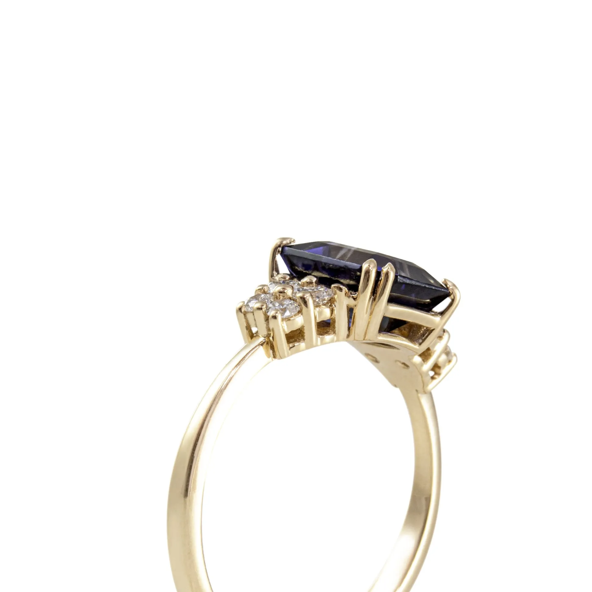 Anillo Bruna