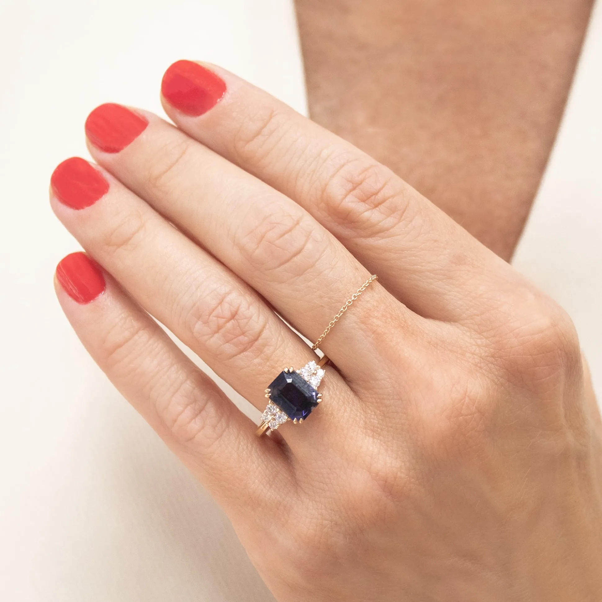 Anillo Bruna