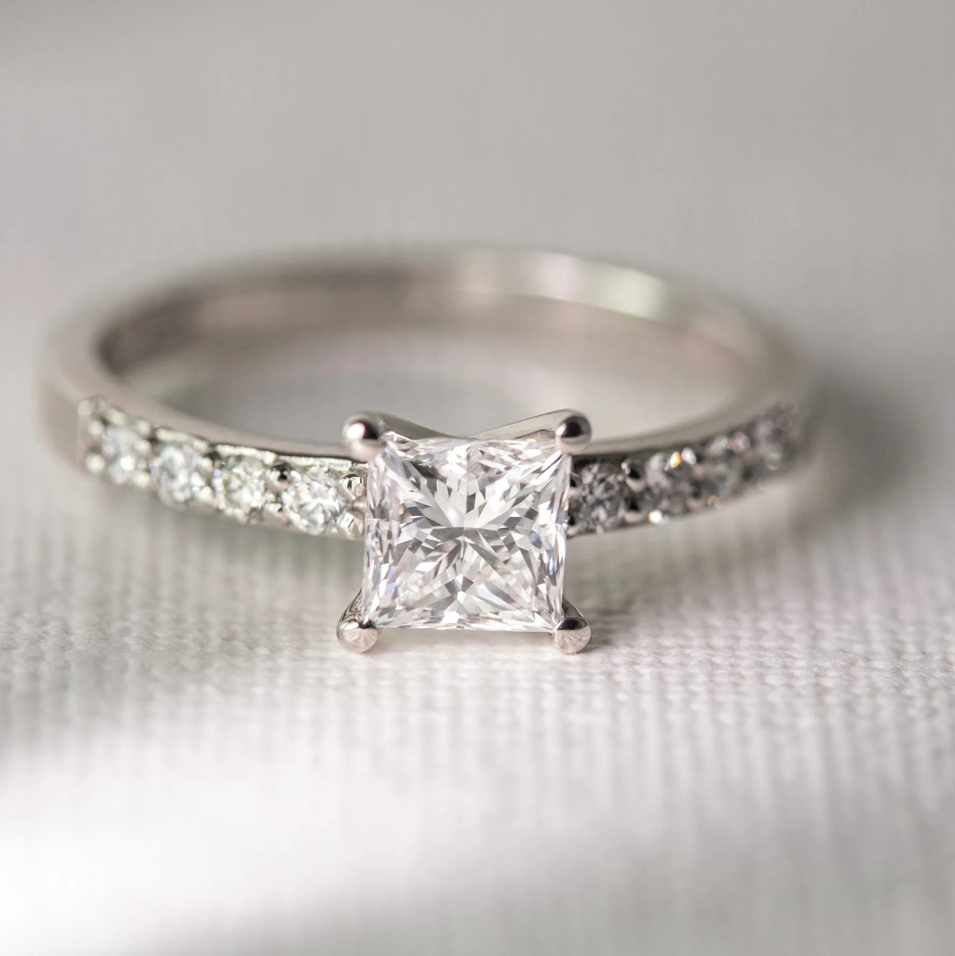 Anillo Dani